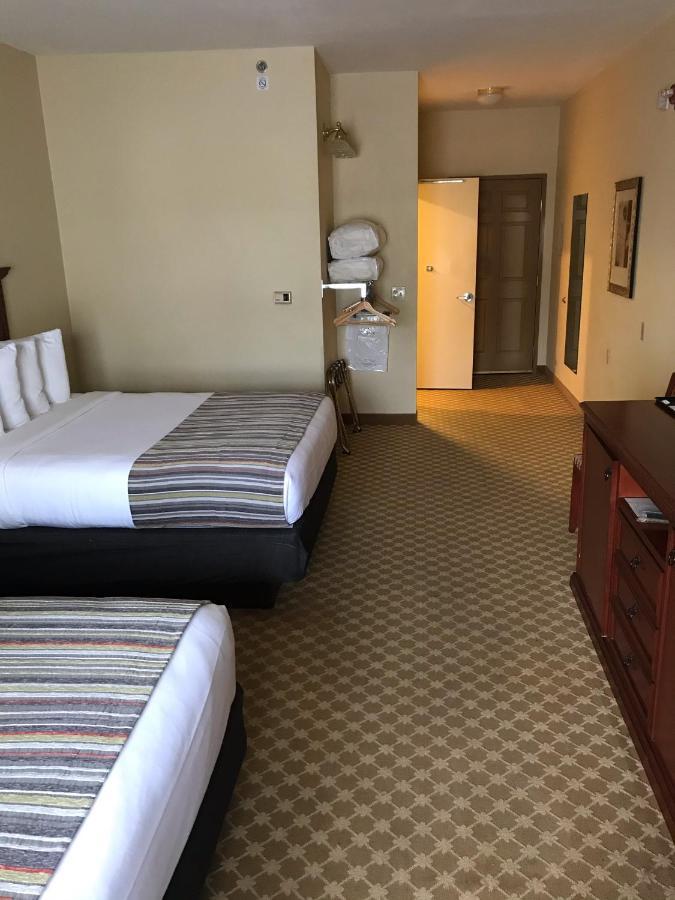 Country Inn & Suites By Radisson, Freeport, Il Εξωτερικό φωτογραφία