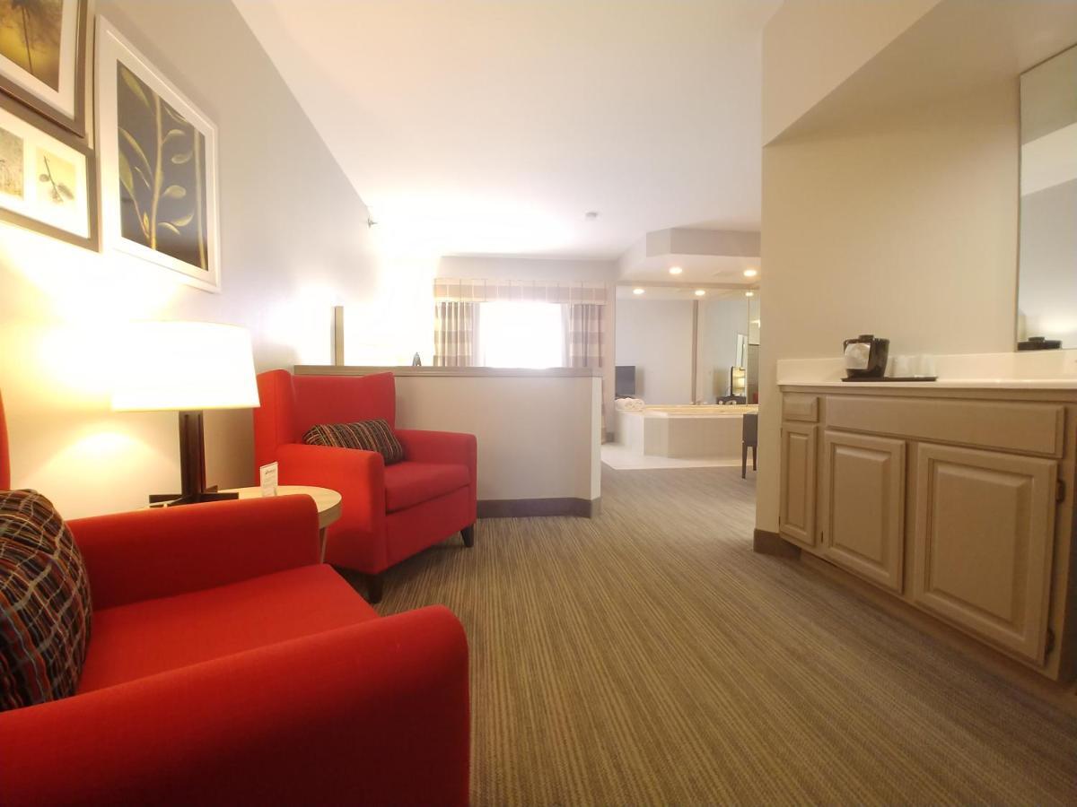 Country Inn & Suites By Radisson, Freeport, Il Εξωτερικό φωτογραφία